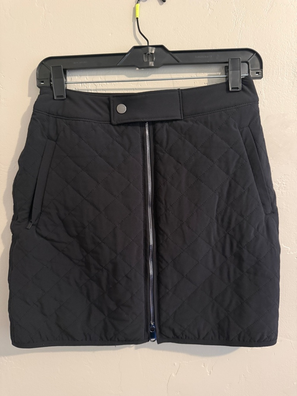 Athleta Black Quilted Front-Zip Skirt 2